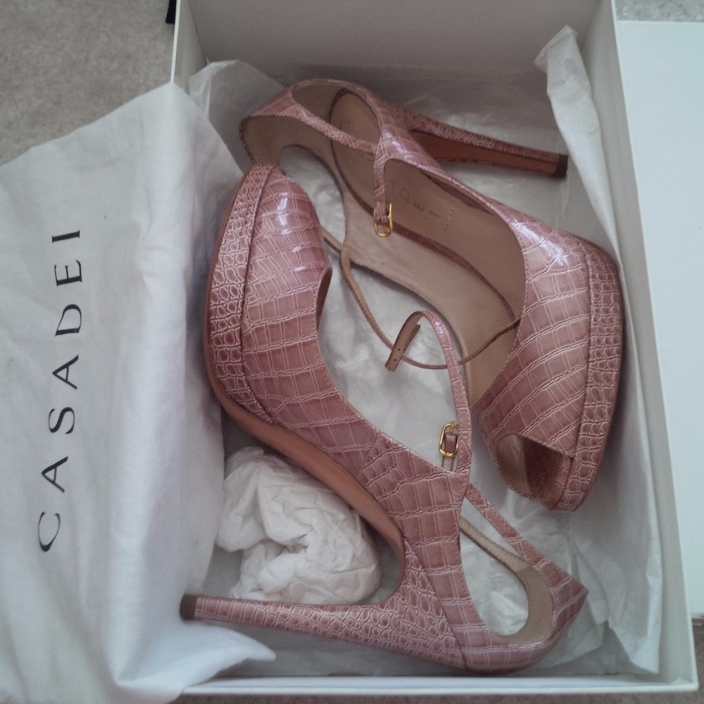 CASADEI embossed patent leather pink heels 8 1/2